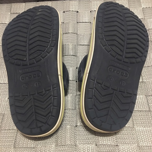Boys Crocs. Size 10-11 - Picture 5 of 5